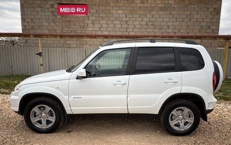 Chevrolet Niva I рестайлинг, 2014 год, 690 000 рублей, 7 фотография