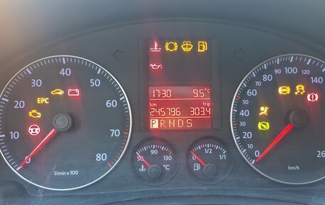 Volkswagen Golf V, 2006 год, 575 000 рублей, 9 фотография