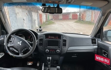 Mitsubishi Pajero IV, 2012 год, 1 835 000 рублей, 6 фотография