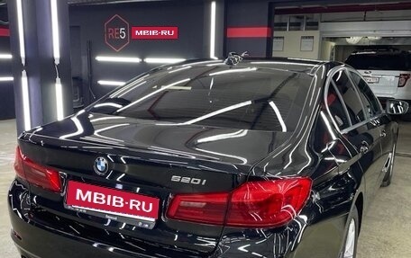 BMW 5 серия, 2018 год, 3 200 000 рублей, 4 фотография