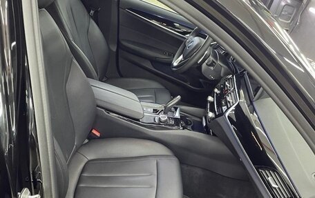 BMW 5 серия, 2018 год, 3 200 000 рублей, 12 фотография