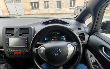 Nissan Leaf I, 2017 год, 920 000 рублей, 4 фотография