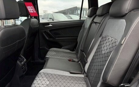 Volkswagen Tiguan II, 2022 год, 2 600 000 рублей, 18 фотография