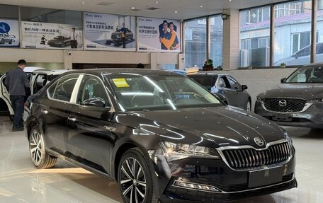 Skoda Superb III рестайлинг, 2026 год, 2 615 000 рублей, 2 фотография