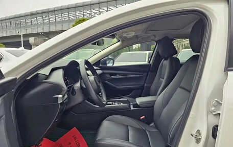 Mazda 3, 2021 год, 1 550 000 рублей, 8 фотография