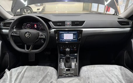Skoda Superb III рестайлинг, 2026 год, 2 615 000 рублей, 9 фотография