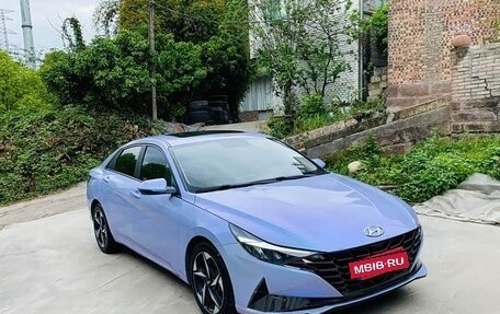 Hyundai Elantra, 2022 год, 1 370 000 рублей, 3 фотография