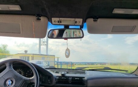 BMW 5 серия, 1993 год, 570 000 рублей, 8 фотография