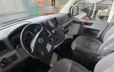 Volkswagen Multivan T5, 2005 год, 5 550 000 рублей, 23 фотография