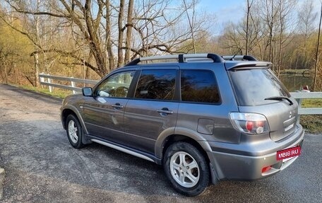 Mitsubishi Outlander III рестайлинг 3, 2004 год, 530 000 рублей, 25 фотография