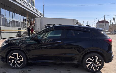 Honda Vezel, 2018 год, 1 800 000 рублей, 4 фотография