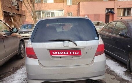 Honda Fit III, 2002 год, 370 000 рублей, 3 фотография