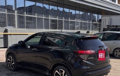 Honda Vezel, 2018 год, 1 800 000 рублей, 5 фотография