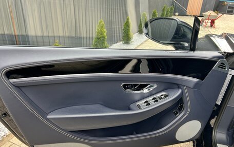Bentley Continental GT III, 2020 год, 15 000 000 рублей, 14 фотография