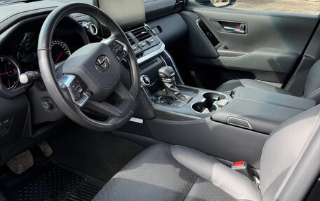 Toyota Land Cruiser, 2024 год, 13 700 000 рублей, 8 фотография