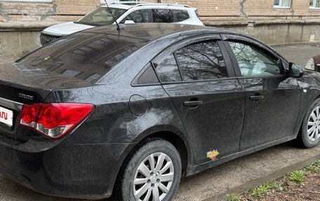 Chevrolet Cruze II, 2012 год, 639 000 рублей, 3 фотография