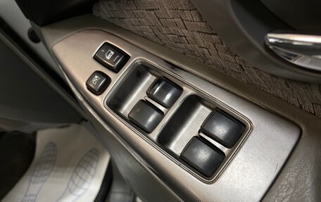 Toyota Land Cruiser Prado 120 рестайлинг, 2002 год, 1 545 000 рублей, 11 фотография