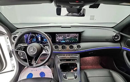 Mercedes-Benz E-Класс, 2022 год, 3 451 000 рублей, 4 фотография