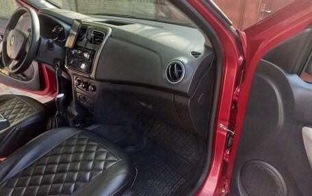 Renault Logan II, 2014 год, 14 фотография