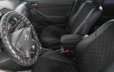 Toyota Avensis III рестайлинг, 2003 год, 599 000 рублей, 9 фотография