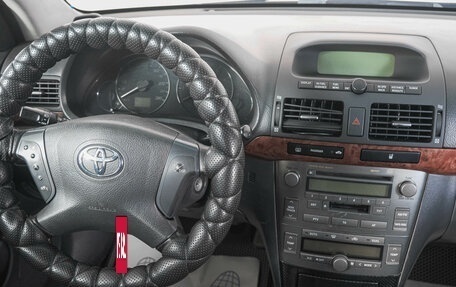 Toyota Avensis III рестайлинг, 2003 год, 599 000 рублей, 13 фотография