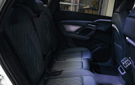 Audi Q5, 2025 год, 6 090 000 рублей, 14 фотография
