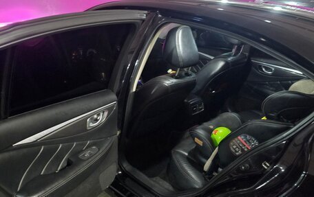 Infiniti Q50 I рестайлинг, 2015 год, 1 650 000 рублей, 16 фотография