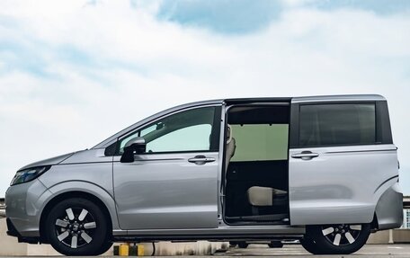 Honda Freed, 2026 год, 2 130 000 рублей, 3 фотография
