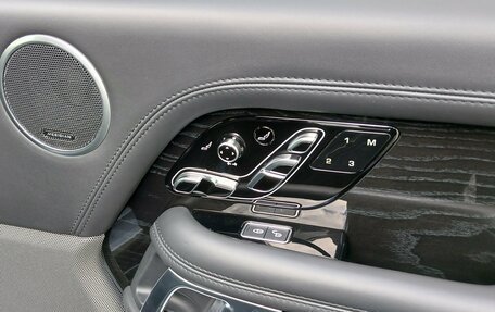 Land Rover Range Rover IV рестайлинг, 2019 год, 9 390 000 рублей, 33 фотография