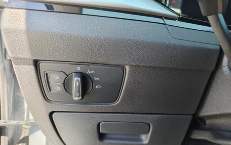 Volkswagen Passat CC, 2022 год, 4 180 000 рублей, 13 фотография