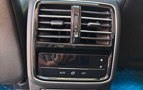 Volkswagen Passat CC, 2022 год, 4 180 000 рублей, 22 фотография