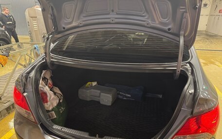 Hyundai Solaris II рестайлинг, 2011 год, 850 000 рублей, 9 фотография