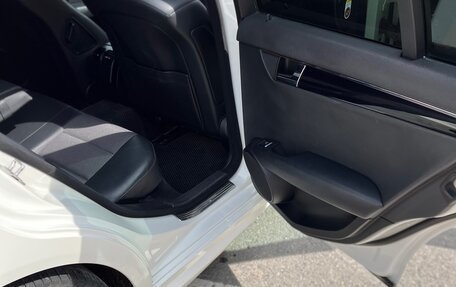 Mercedes-Benz C-Класс, 2010 год, 1 100 000 рублей, 6 фотография