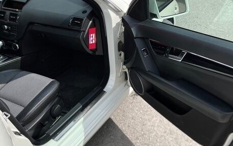 Mercedes-Benz C-Класс, 2010 год, 1 100 000 рублей, 5 фотография