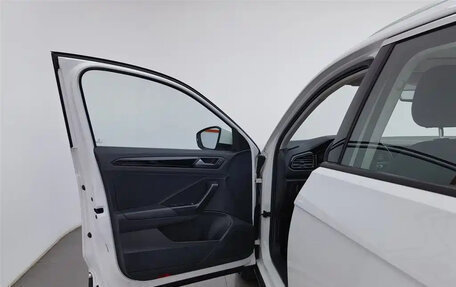 Volkswagen T-Roc I, 2022 год, 1 379 000 рублей, 9 фотография