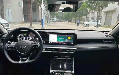 KIA K5, 2021 год, 2 500 000 рублей, 8 фотография