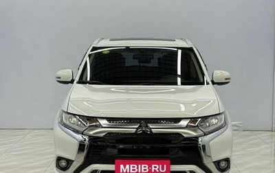 Mitsubishi Outlander III рестайлинг 3, 2021 год, 2 030 000 рублей, 1 фотография