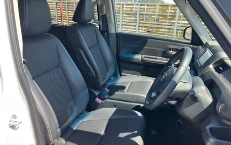 Honda Freed II, 2022 год, 1 430 000 рублей, 9 фотография