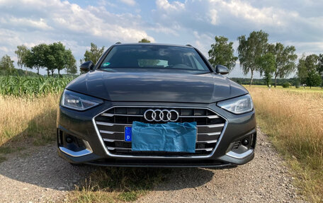 Audi A4, 2022 год, 4 430 381 рублей, 2 фотография