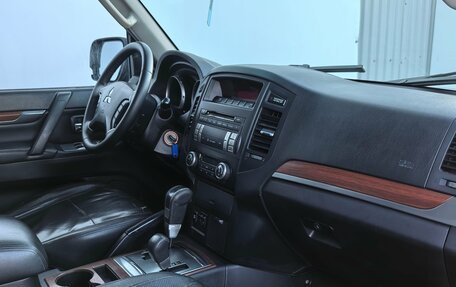 Mitsubishi Pajero IV, 2007 год, 1 270 000 рублей, 7 фотография