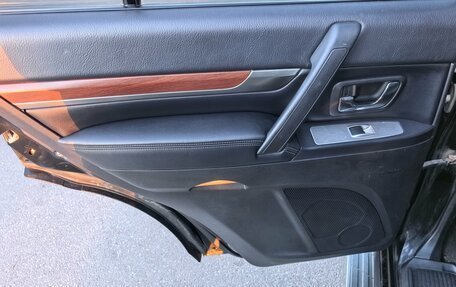 Mitsubishi Pajero IV, 2007 год, 1 270 000 рублей, 18 фотография