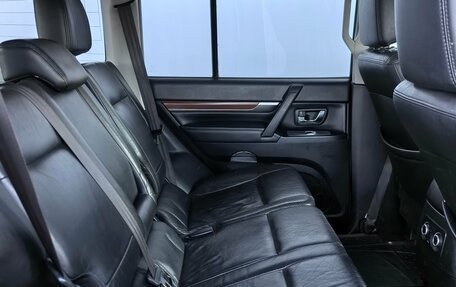 Mitsubishi Pajero IV, 2007 год, 1 270 000 рублей, 22 фотография