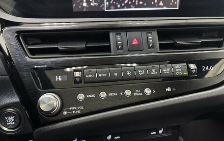 Lexus ES VII, 2022 год, 5 200 000 рублей, 21 фотография