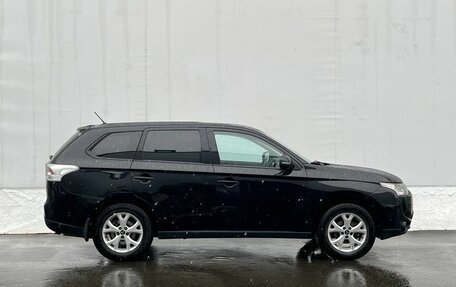 Mitsubishi Outlander III рестайлинг 3, 2013 год, 1 020 000 рублей, 4 фотография