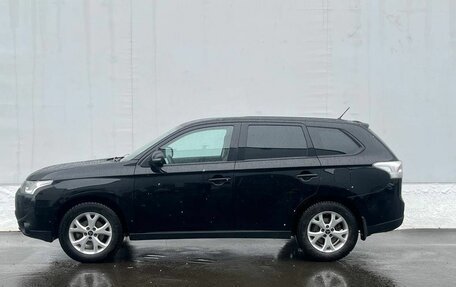 Mitsubishi Outlander III рестайлинг 3, 2013 год, 1 020 000 рублей, 8 фотография