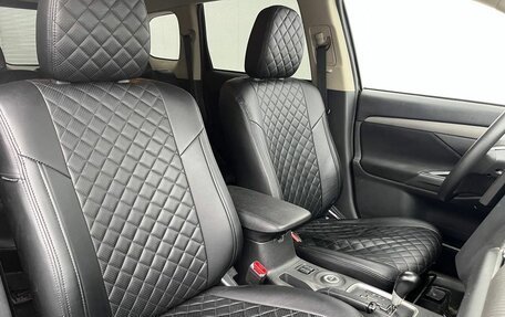 Mitsubishi Outlander III рестайлинг 3, 2013 год, 1 020 000 рублей, 15 фотография