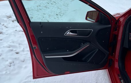 Mercedes-Benz A-Класс, 2015 год, 1 350 000 рублей, 11 фотография