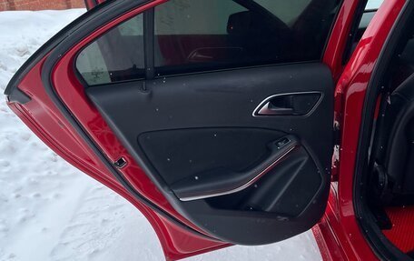 Mercedes-Benz A-Класс, 2015 год, 1 350 000 рублей, 15 фотография