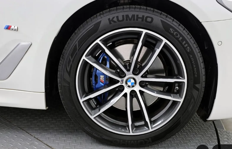 BMW 5 серия G30, 2022 год, 5 080 000 рублей, 3 фотография