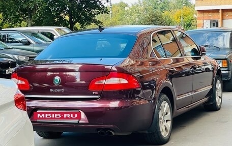 Skoda Superb III рестайлинг, 2012 год, 950 000 рублей, 3 фотография